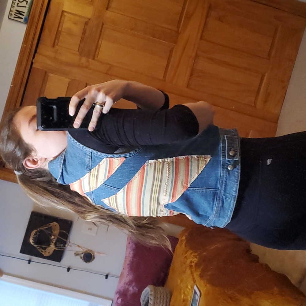 Custom patch denim vest - Picture 4 of 13